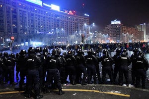 羅馬尼亞為貪官脫罪 廿萬人上街抗議