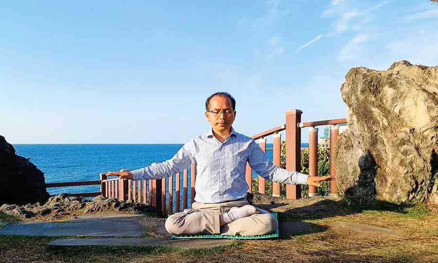 我終於找到了真正的師父 南韓僧人還俗修大法的故事