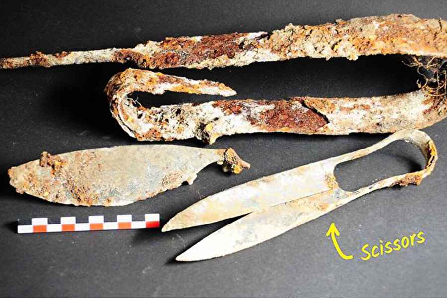 德國古墓出土2300年前剪刀  製作工藝精良