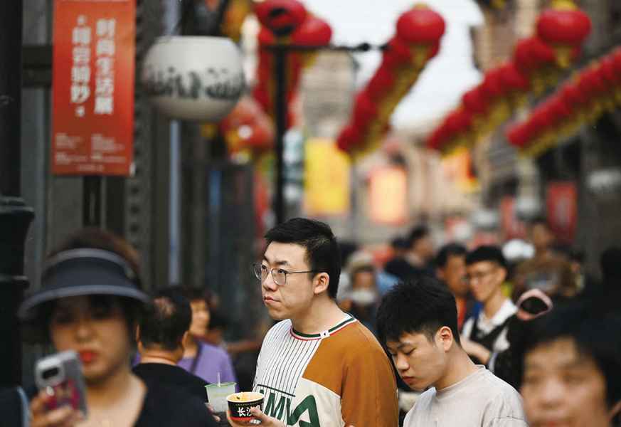  中國經濟陷入陰霾 端午假期消費數據疲弱 