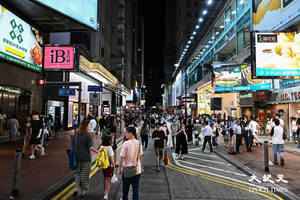 【香港零售】10月銷售額按年升幅收窄至單位數