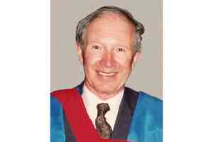 前新界政務署署長許舒離世享年92歲 曾獲贈「荃灣第一榮譽市民」