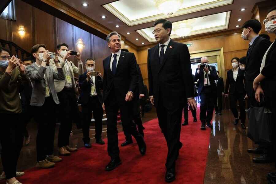 王毅與秦剛不合？專家析外交部內鬥