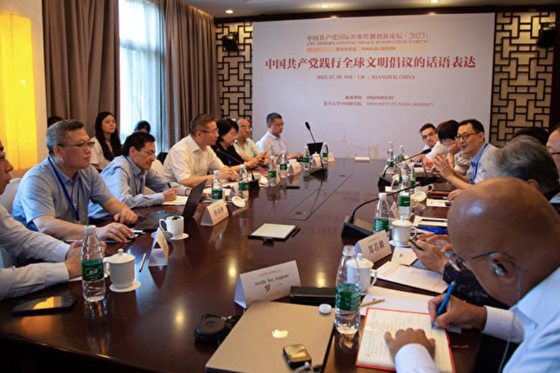 美媒： 美國科技大亨是中共全球大外宣金主