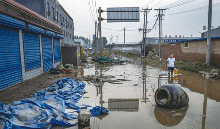涿州災民絕望流淚 「洪水奪走了一切」