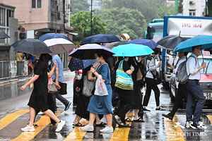 天文台發出雷暴警告 下午雨勢較大