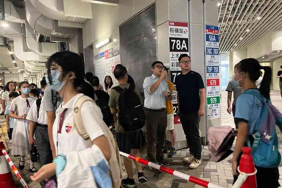 皇后山邨交通排長龍 政府被指規劃短視