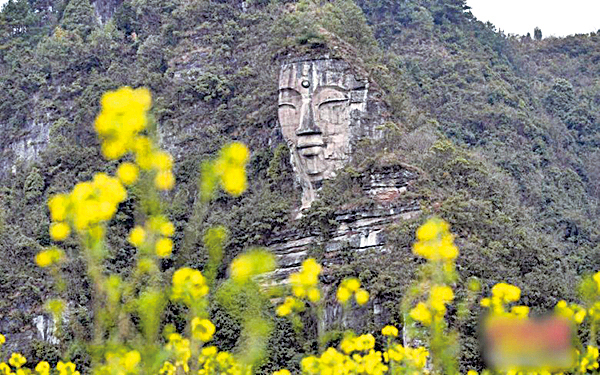 世界最大自然石佛 藏貴州山中千百年