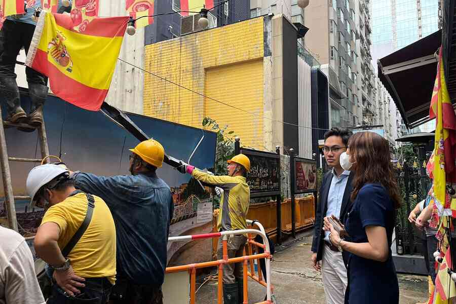 尖沙咀吊臂塌下 民主黨指早聯繫相關部門