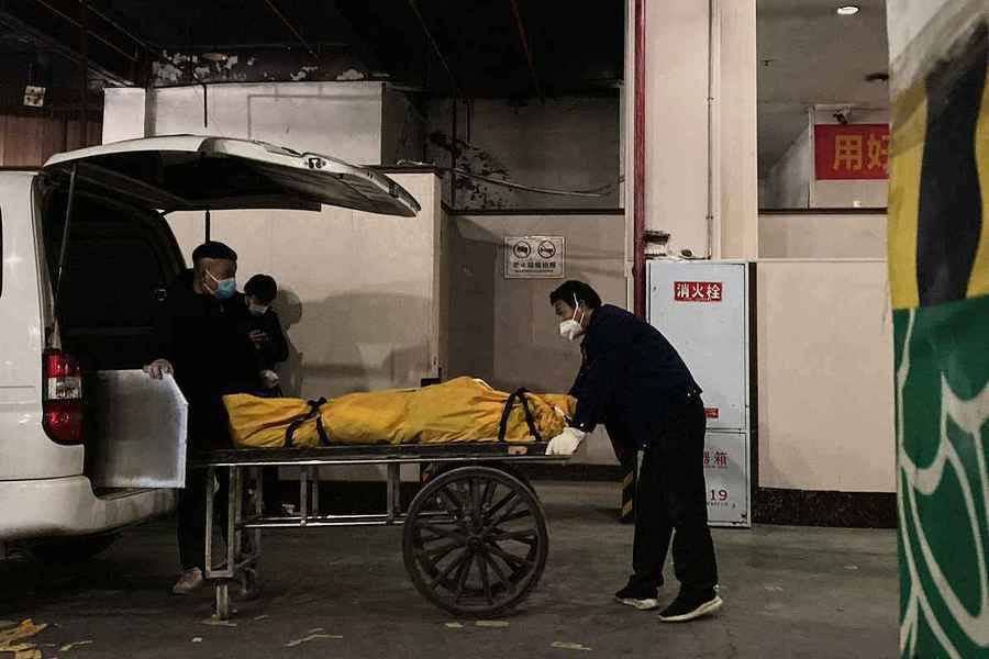 中國入殮師親歷疫情 披露驚人死亡數字
