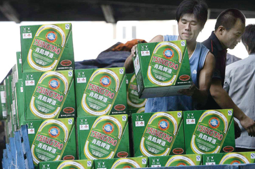 青島啤酒「小便門」事件引發南韓民眾震怒