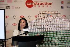 3萬罐頭砌成裝置藝術 惜食堂籲關注飢餓問題