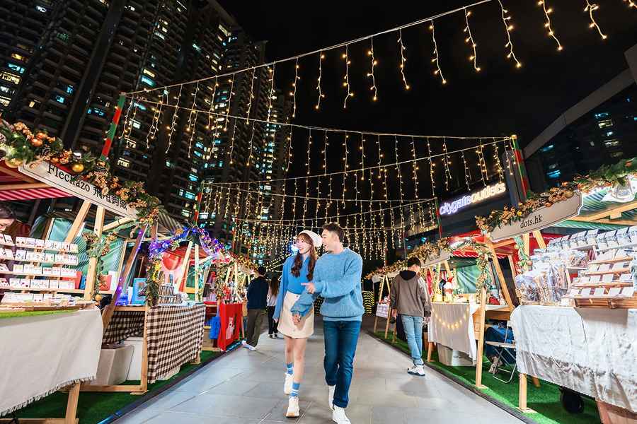 聖誕好去處｜東薈城聯乘藍精靈加推「精靈戶外市集」