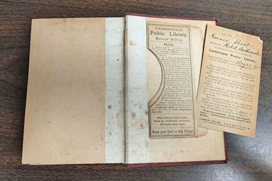 美圖書館收到逾期近120年還書 該罰多少錢？