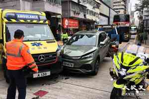 長沙灣私家車撞救護車 兩司機送明愛
