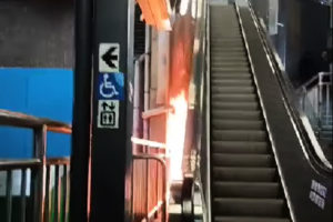 太和邨電梯底雜物起火 疑因煙頭引起