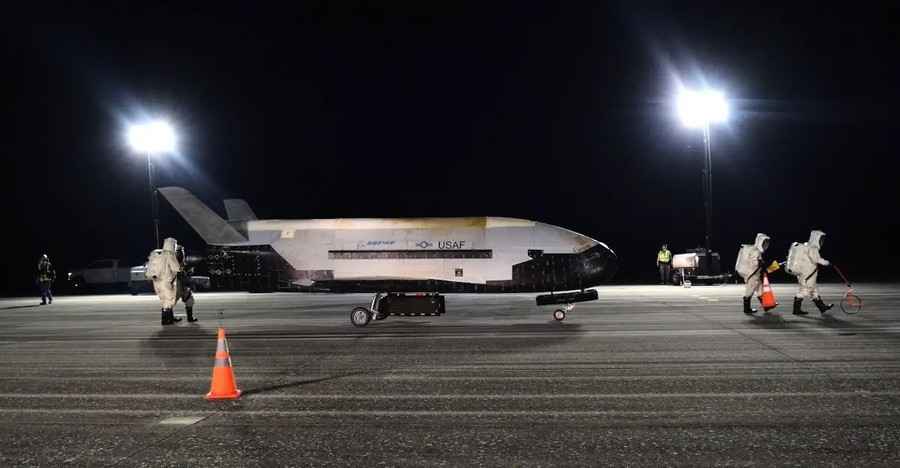 【時事軍事】太空軍X-37B細節首曝光 任務能力或指向月球