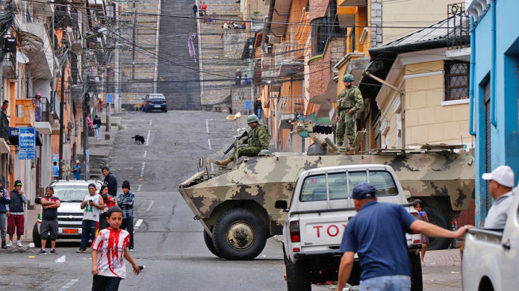 厄瓜多爾逾百獄警淪人質 總統宣布與販毒集團開戰