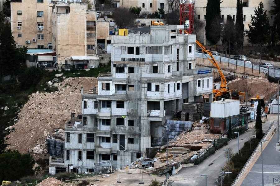 人力短缺 以色列五成建築工地停工