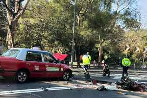 大埔公路電單車迎頭撞的士 兩司機傷清醒送院