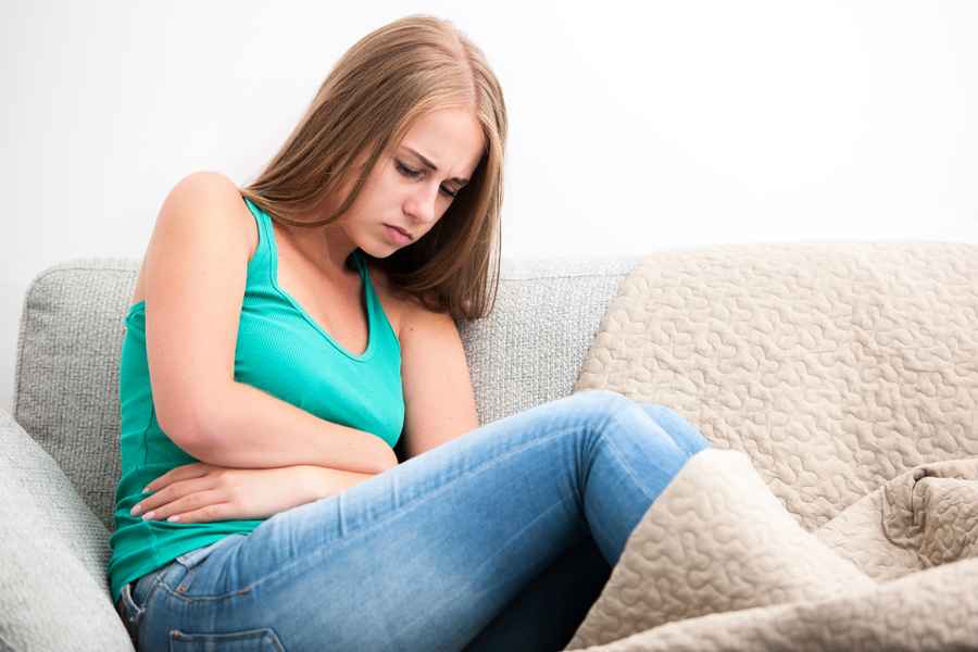 女子胃食道逆流 反覆發作 竟是上交叉症候群引發