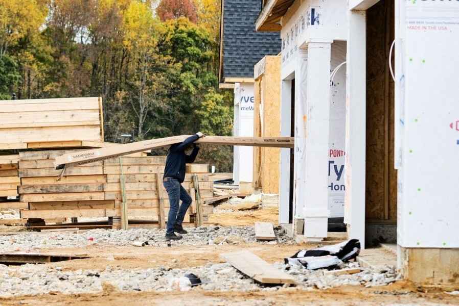 美國5月建築許可證降至年度率139.9萬 創近四年低