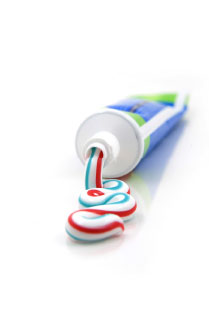 牙膏的各種清潔妙用