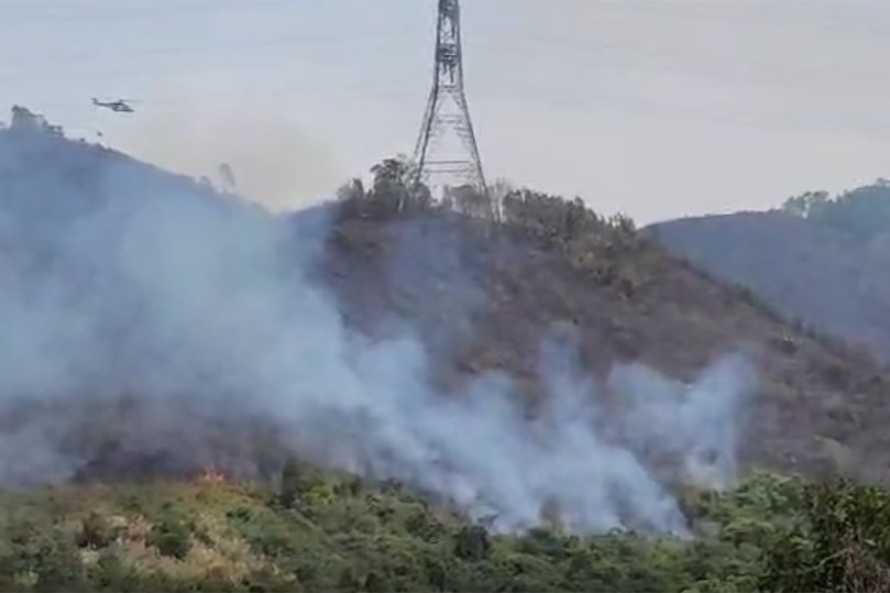 疑十八鄉山火致電壓驟降 消防接逾50宗困𨋢報告