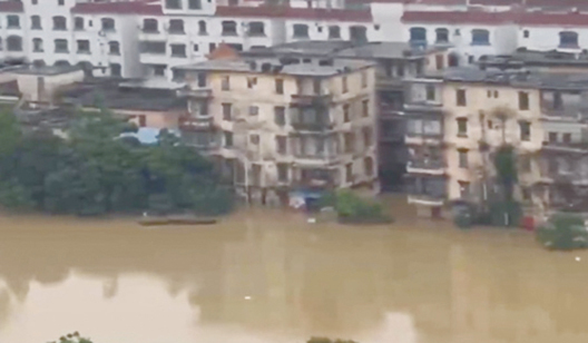 廣東洪災 民質疑：為保廣州洩洪