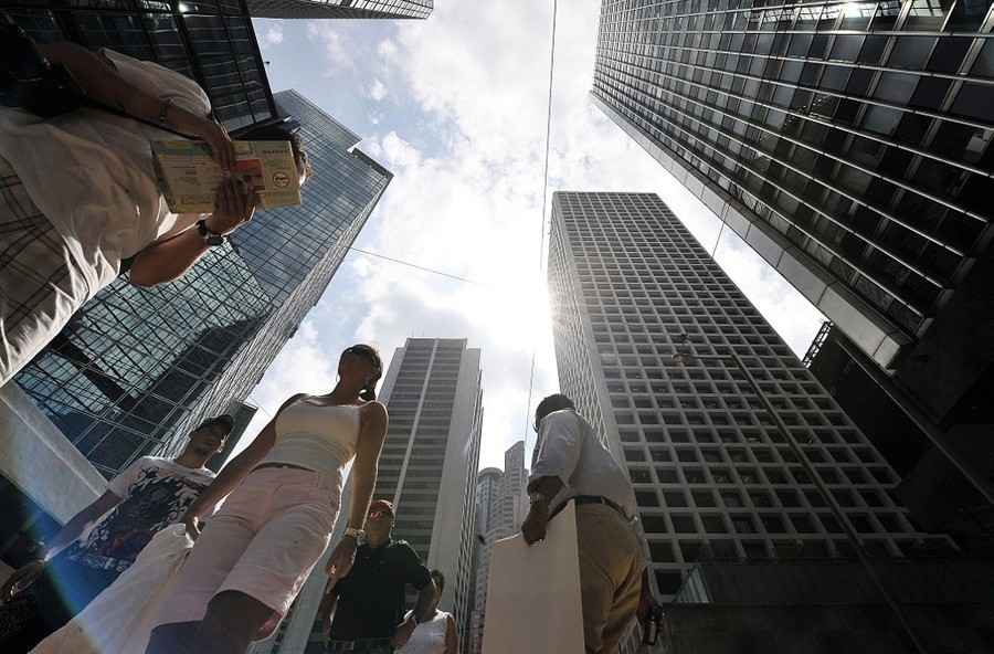 香港職稱膨脹：六成員工期望在12至18個月內晉陞