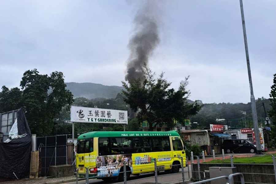 西貢鹿尾村村屋起火 疑配電箱短路引致