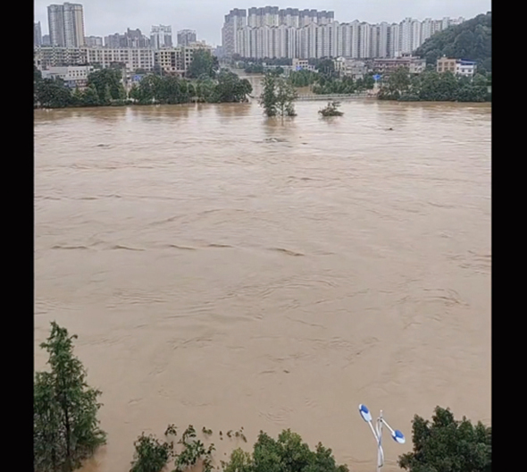 湖南嶽陽平江縣遭遇特大洪水