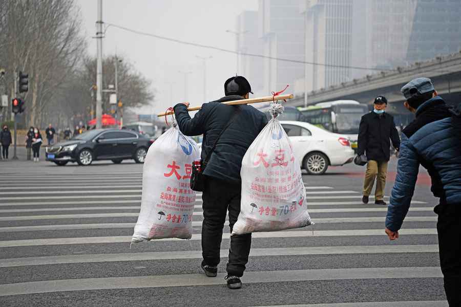 全民躺平 煎熬中等待變局