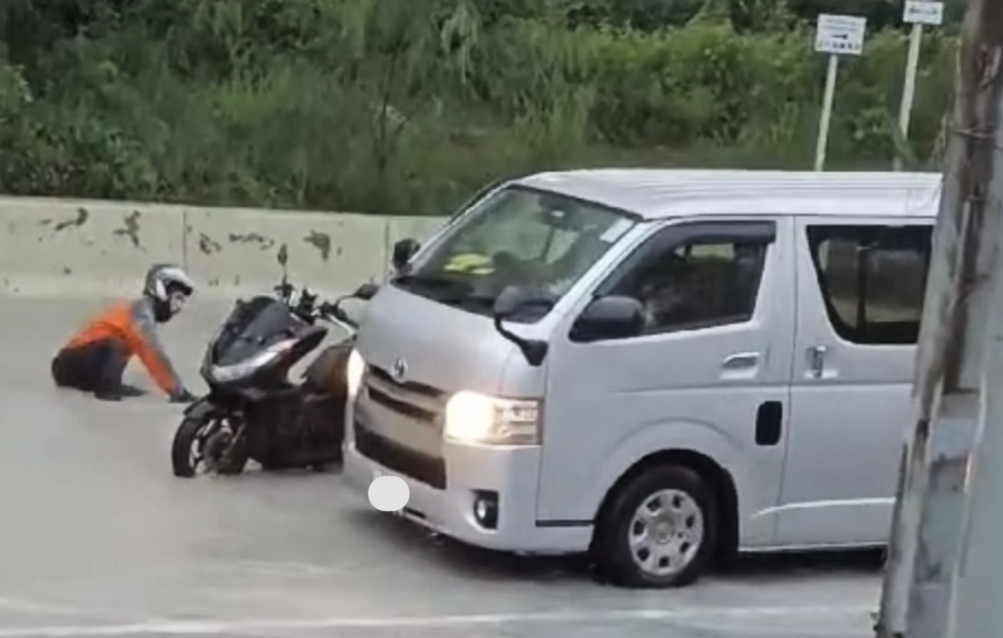 黃雨期間 大老山公路半小時兩車禍