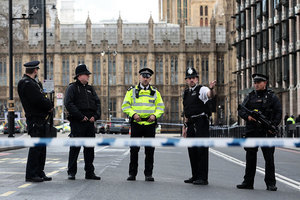 倫敦恐襲 國會議員人工呼吸救警察