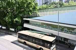 路政署兩階段翻新18區各兩條行人天橋