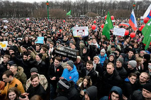 俄全國大規模反腐示威數百人被捕 華府譴責