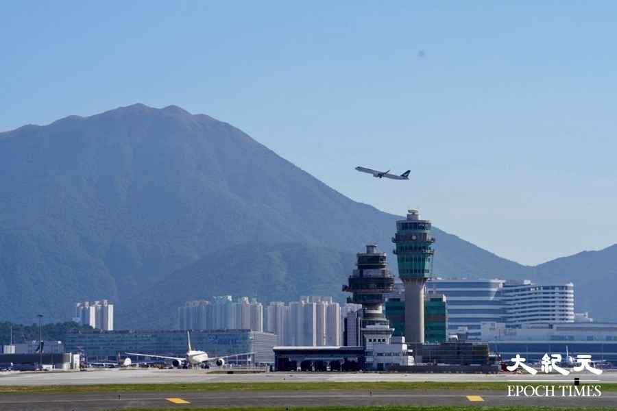 三跑啟用 機管局料供應增機票價格降