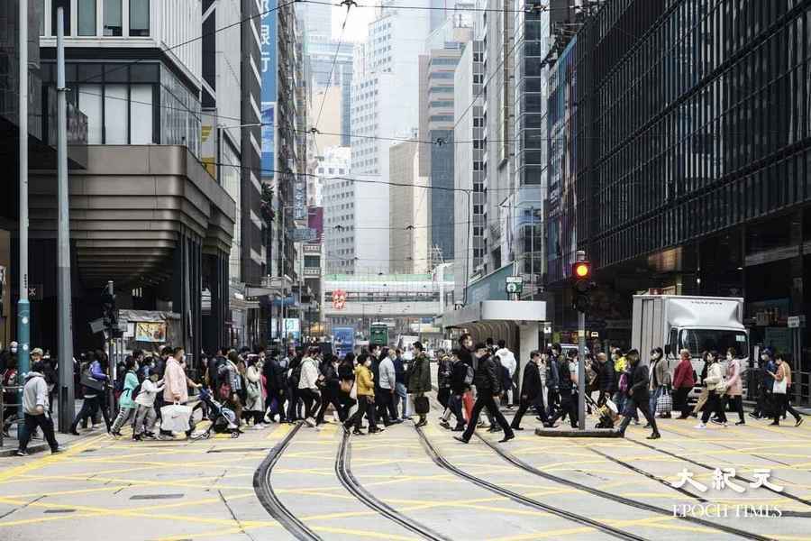 香港經濟開局或延續放緩趨勢 財赤最少持續4年