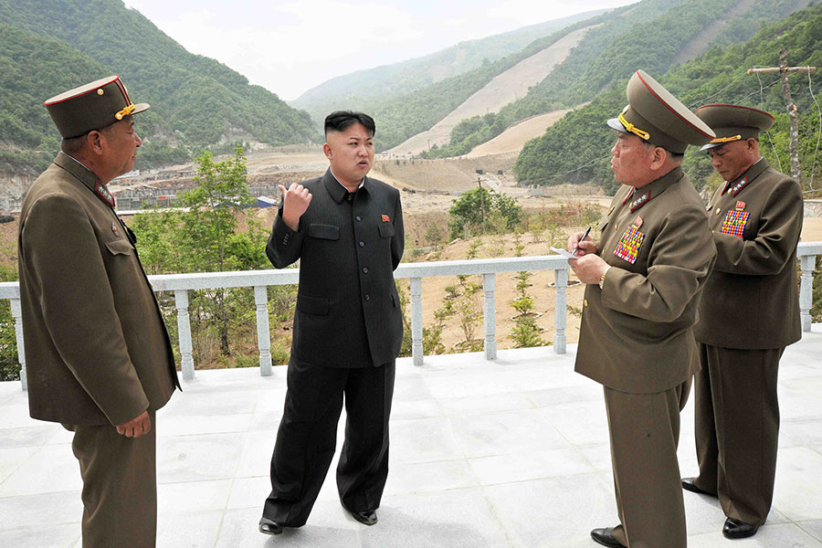 特朗普周日（4月2日）說，如果中共不幫忙，他打算獨自遏制北韓的核武計劃。（KCNA VIA KNS/AFP/Getty Images）