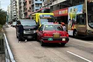 的士深水埗越線撼客貨車兩傷 疑七旬司機血糖低肇禍