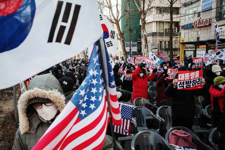 韓國親共派與反共派角逐激烈 民眾高喊「滅共！」