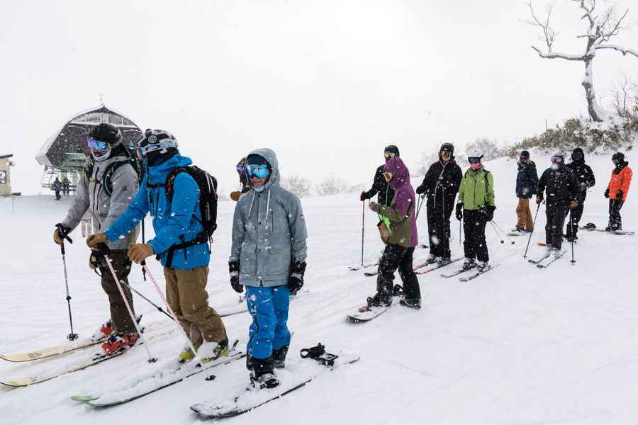 二世古氾濫「海盜滑雪學校」 日媒：中國教練為所欲為