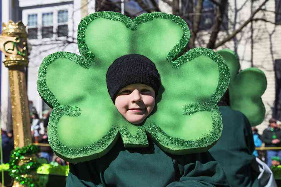 St Patrick's Day之聯想：「燈紅酒綠」與愛爾蘭綠啤酒 東西方合力「趕蛇妖」