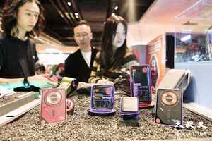 Momax與機動戰士高達合作推第三彈產品 限定店登陸希慎地庫
