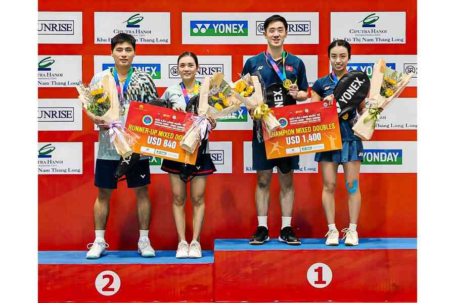 鄧俊文吳芷柔越南國際挑戰賽不失一局奪冠