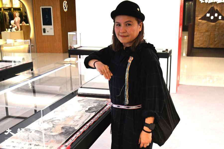 故宮館藏在香港延展 以傳統山水畫為基礎 創作非遺作品