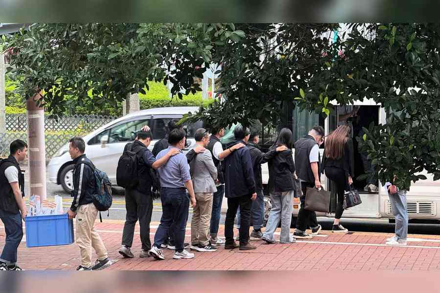 警方拘捕10人 涉網上推廣代母及嬰兒性別選擇服務