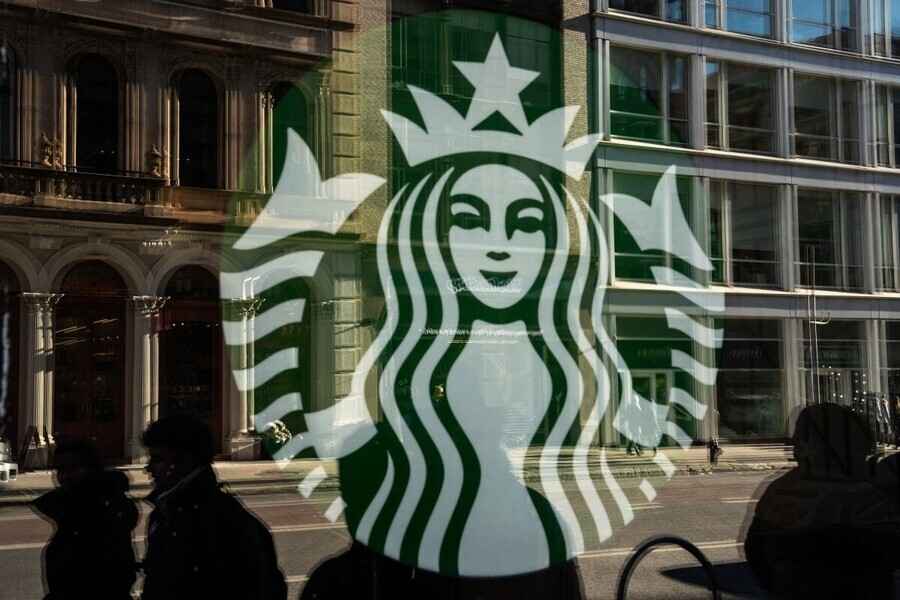 【每日品牌】美國逾千名Starbucks員工罷工 抗議制服新規