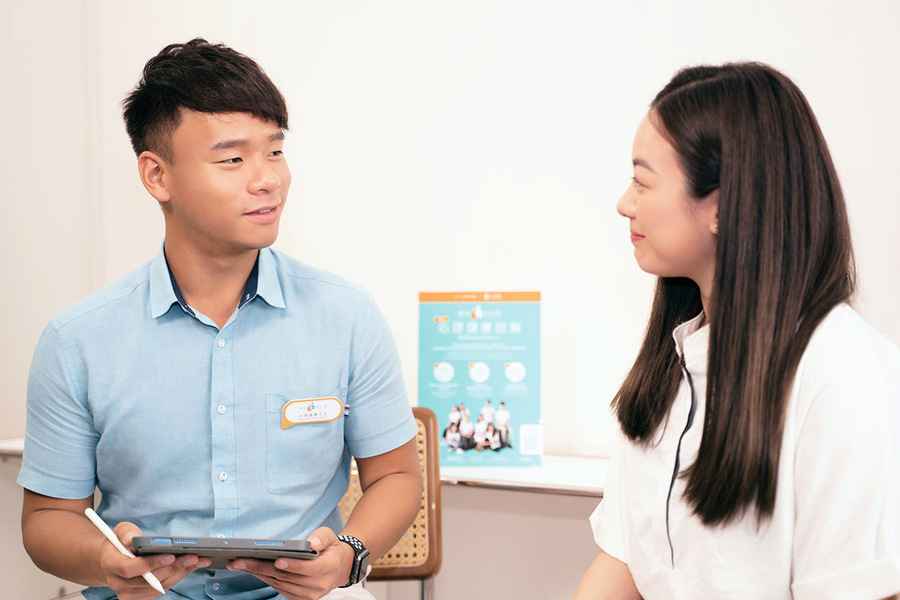 香港心聆指定萬寧門市設免費心理健康諮詢 首年助近500人疏導情緒困擾